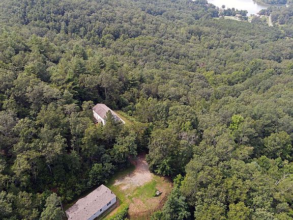 3rd image of 237 Cleveland Dr