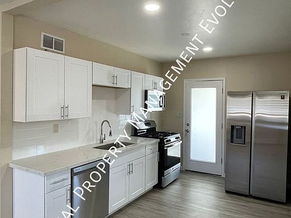 3rd image of 1609 W Monterosa St APT C