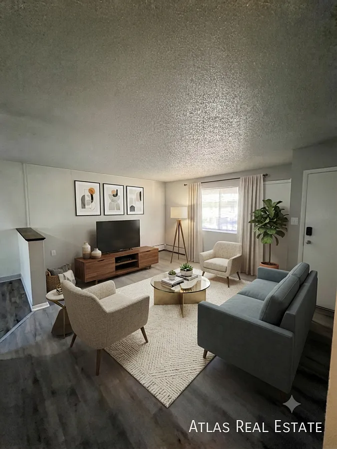Two Bedroom, Laundry & Storage On Site, Upstairs Unit! -Rent Concession — Photo 1