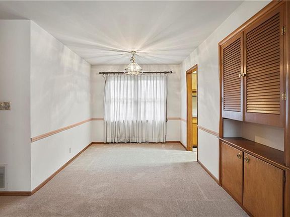 4th image of 10310 New Jersey St