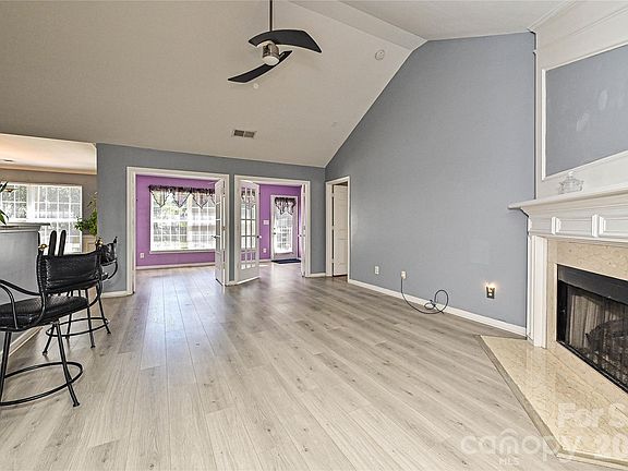 4th image of 9942 Gray Dove Ct