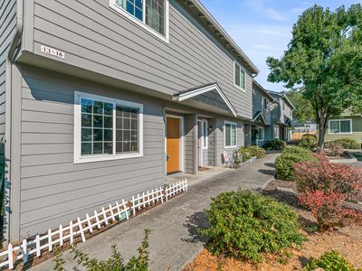 2030 Brookhurst St APT 18, Medford, OR, 97504