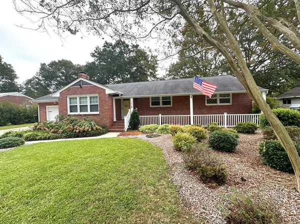 107 Cove Dr, Seaford, VA 23696