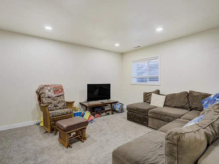 6244 Gemfield Dr — Photo 19