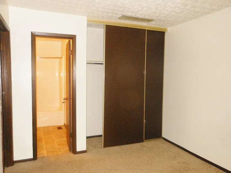 809 Patty Dr — Photo 8