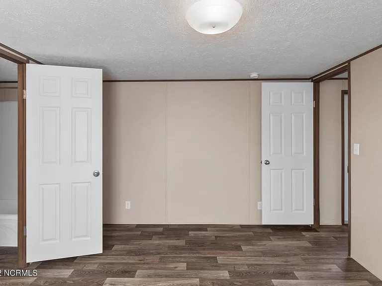 207 Patrick Alan Ln — Photo 17