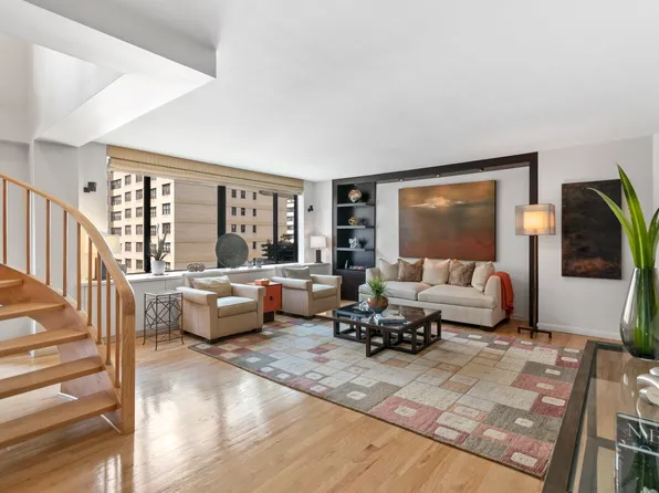 309 East 49th Street image 1 of 18