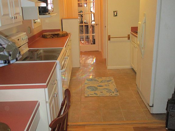 1st floor apartment kitchen