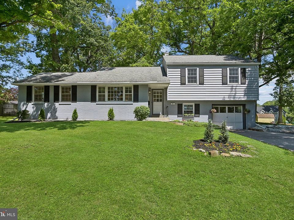 1st image of 543 Midland Ave