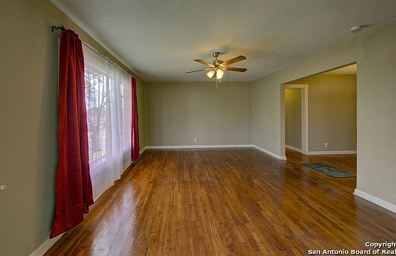 3rd image of 1103 Dollarhide Ave