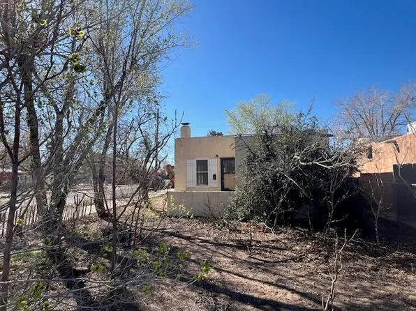 2016 Lead Ave SE, Albuquerque, NM 87106