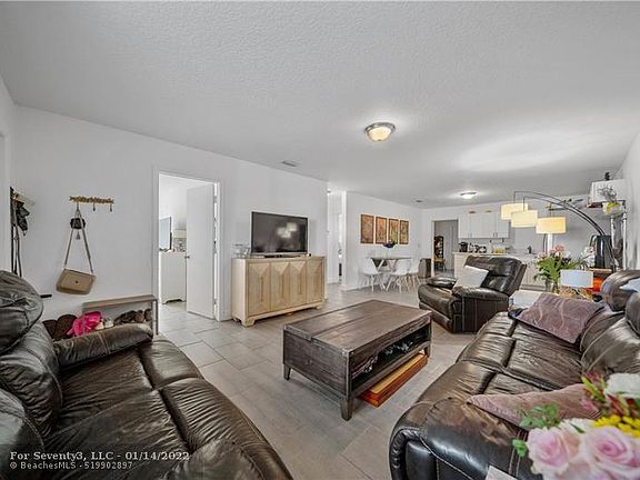 5th image of 4543 NE 16th Ave #4547
