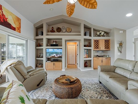 3rd image of 4813 SW 20th Pl