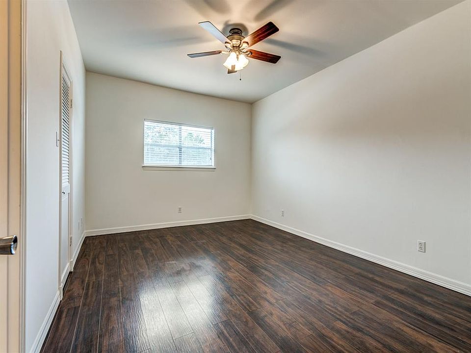 1st image of 4312 Bellaire Dr S APT 229
