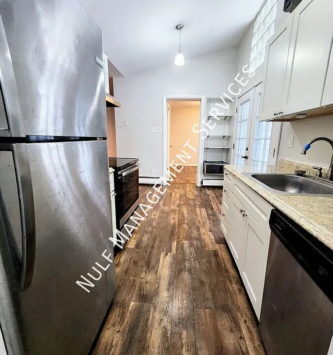 313 Mill St #1