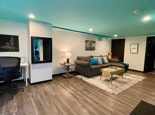 2734 N Maryland Ave #6, Milwaukee, WI 53211