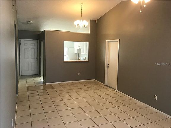 3rd image of 137 Garden Cove Ct