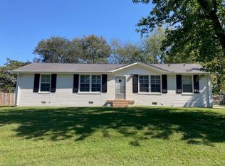 8228 Luree Ln, Hermitage, TN 37076