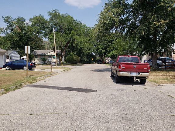 5th image of 913 Cleary Ave