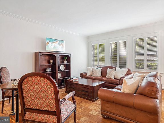 4th image of 4000 Cathedral Ave NW APT 151B