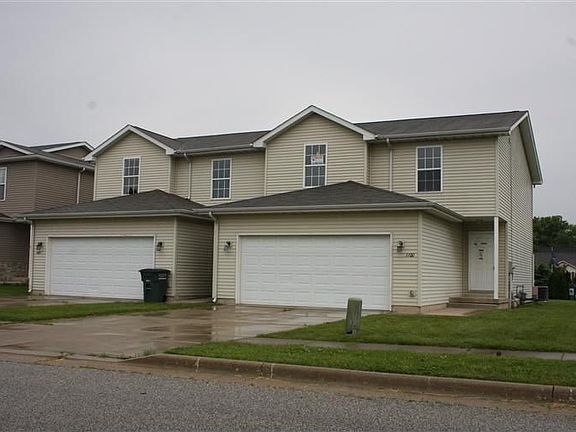 2nd image of 1100-1102 Emma Ct