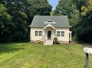 4863 Grandview Ave, Okemos, MI 48864