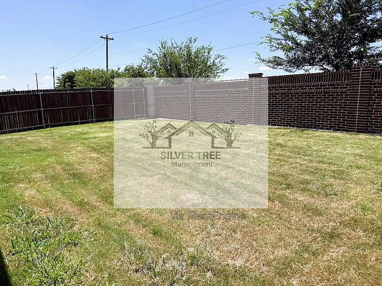 10921 Rockchapel Dr — Photo 37