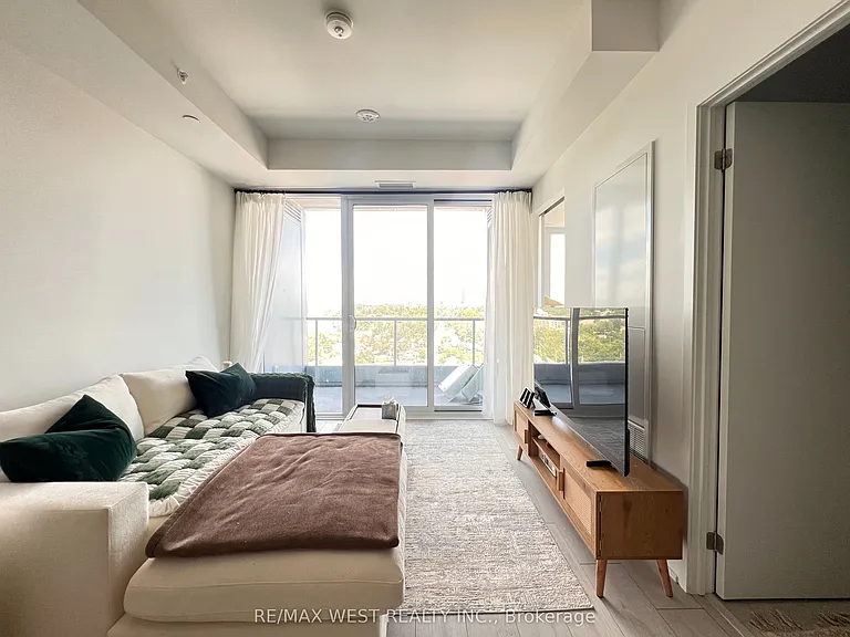 39 Mary St #1703 — Photo 12