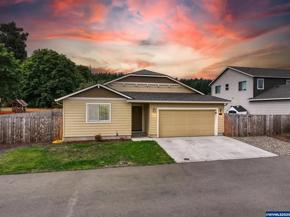 550 S 10th St, Monroe, OR 97456