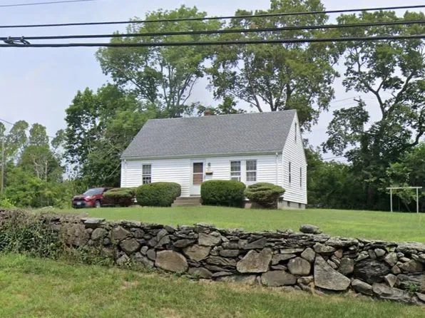 261 Phillips St, North Kingstown, RI 02852