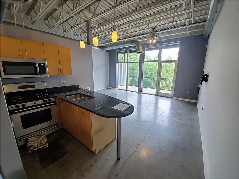5200 Peachtree Rd #3303 — Photo 1