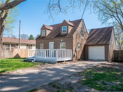4265 NE 10th St, Des Moines, IA, 50313