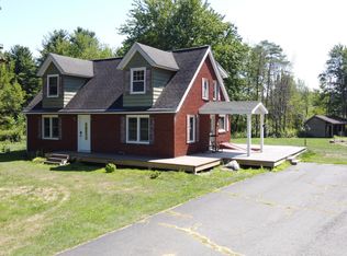 65 Deepkill Rd, Troy, NY 12180