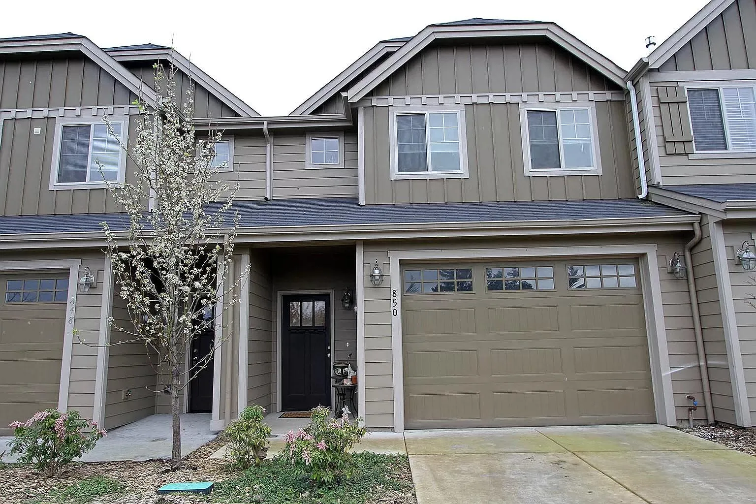 3 bed, 1580 sqft, $2,200 — Photo 1