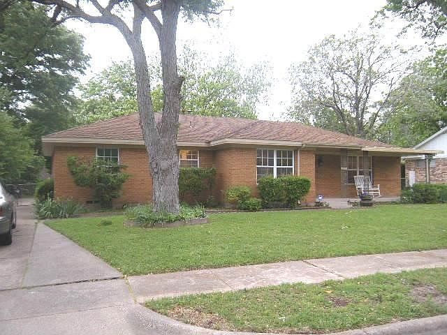 1st image of 808 Branch Dr