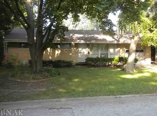 906 Arlene Dr, Stanford, IL 61701