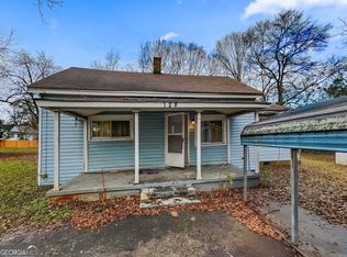 128 Oak Dr, Social Circle, GA 30025