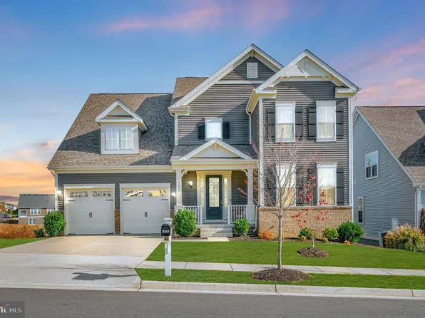 305 Daylily Ln, Stafford, VA 22554