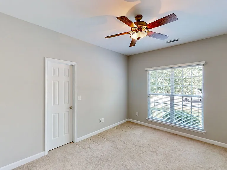 8321 Suttonview Dr — Photo 29