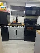 88 NE 68th Ter #88 — Photo 9