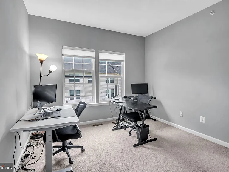 21600 Romans Dr — Photo 30
