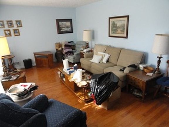5th image of 322 Conyers Ave