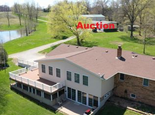 12280 E Night Rd, Dix, IL 62830
