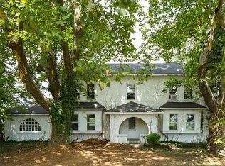 57 Station Rd, Cranbury, NJ 08512