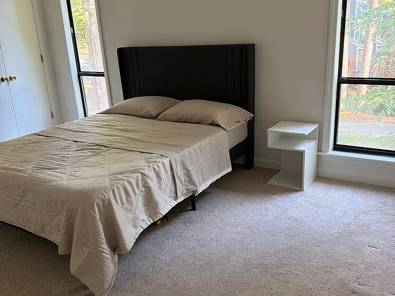 Jo Anne Cir — Photo 10