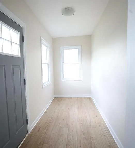 859 Pierre Ave — Photo 3