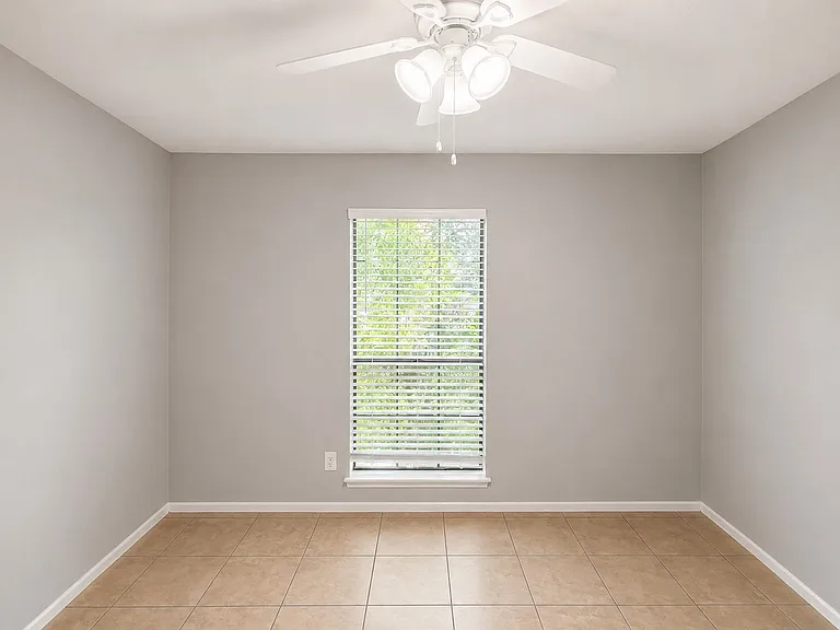 805 Circle Cove Dr — Photo 20