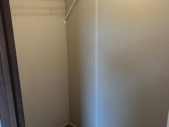 3rd bedroom closet