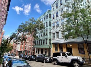 30 Grove St #10, Boston, MA 02114