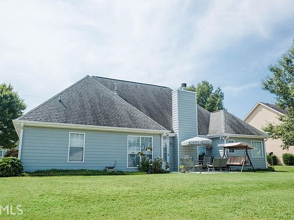 4th image of 951 Rolling Meadows Dr